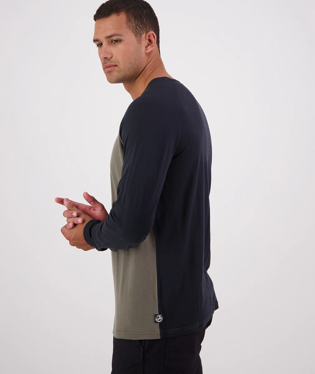 Men's Carlton Long Sleeve Merino T-Shirt - Image 3