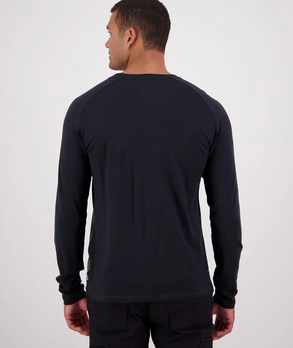 Men's Carlton Long Sleeve Merino T-Shirt - Image 4