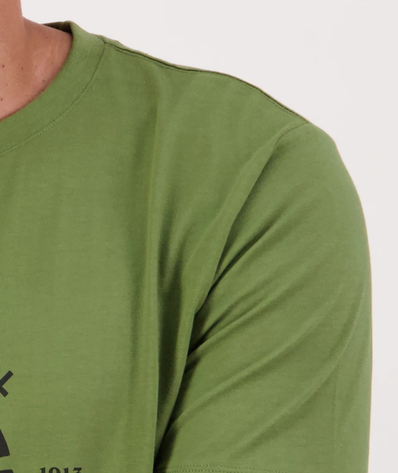 Men's Original V2 T-Shirt - Image 4