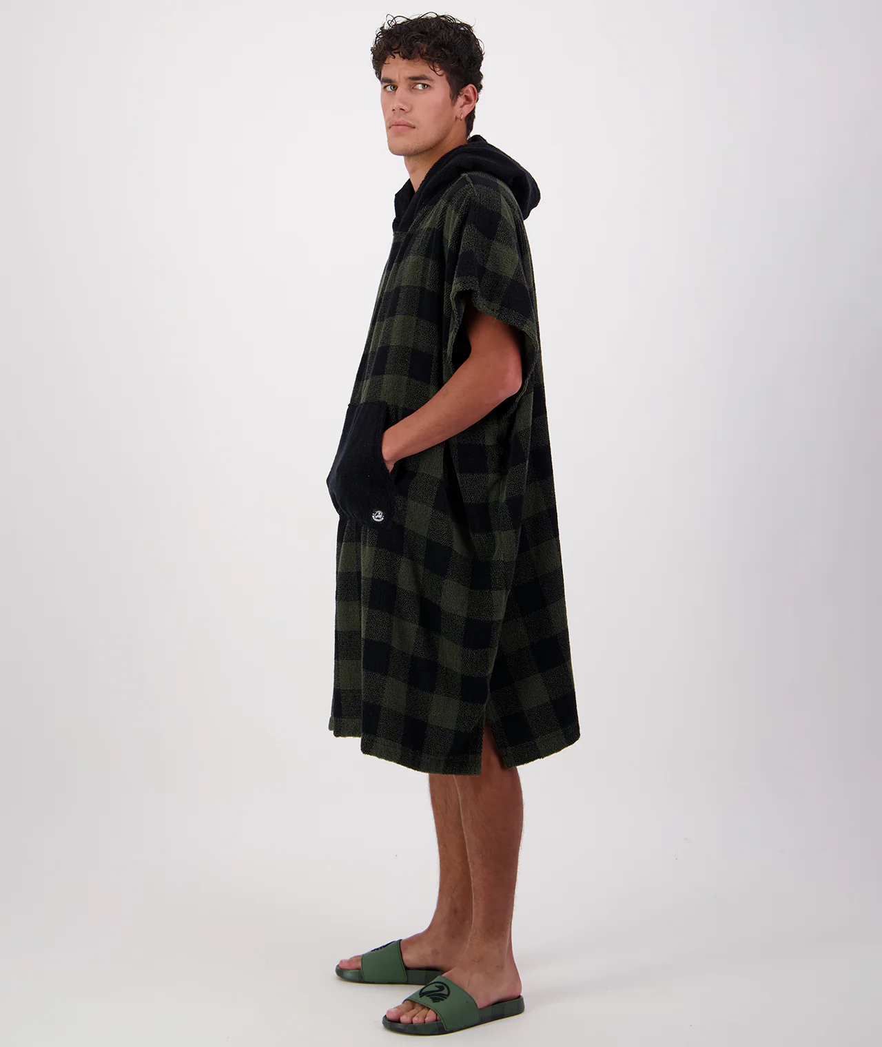 Sumner V3 Hooded Towel for Adults - Image 5